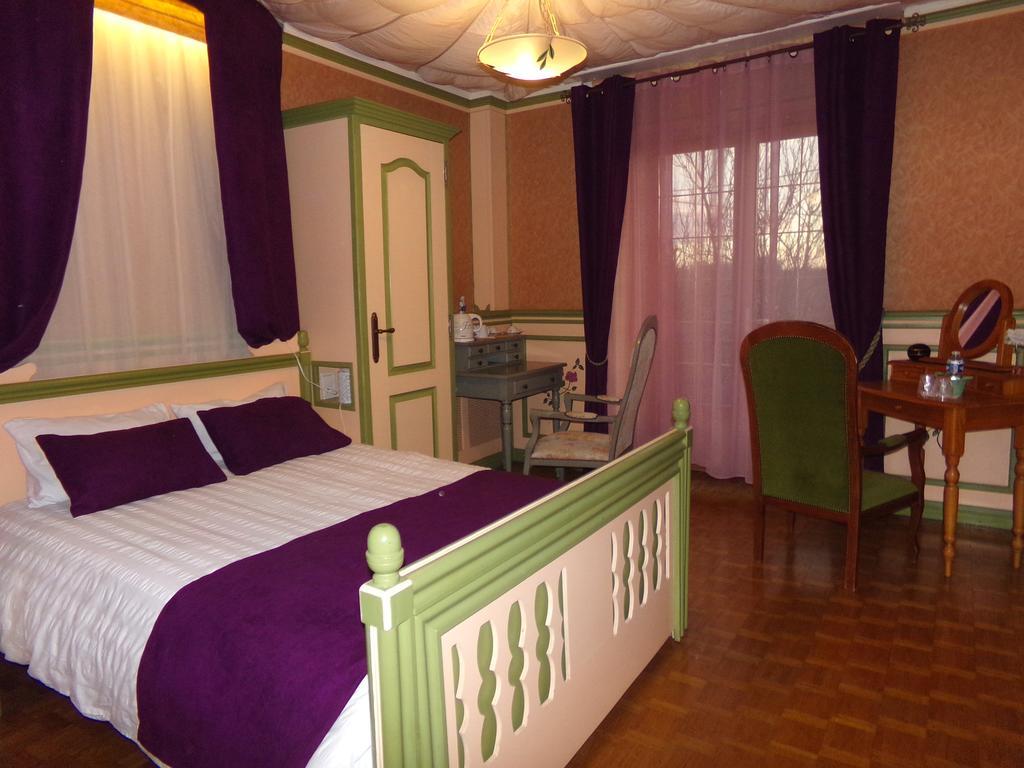 Domaine Capiet Bed & Breakfast Courpiac Exterior foto
