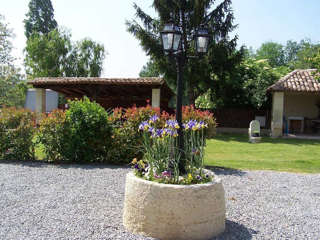 Domaine Capiet Bed & Breakfast Courpiac Exterior foto